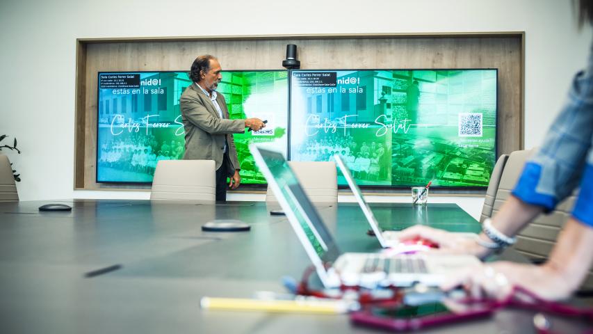 Oficinas Centrales, Barcelona