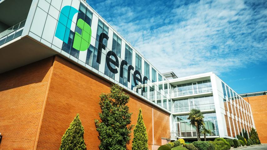 Centro de producción farmacéutica Ferrer